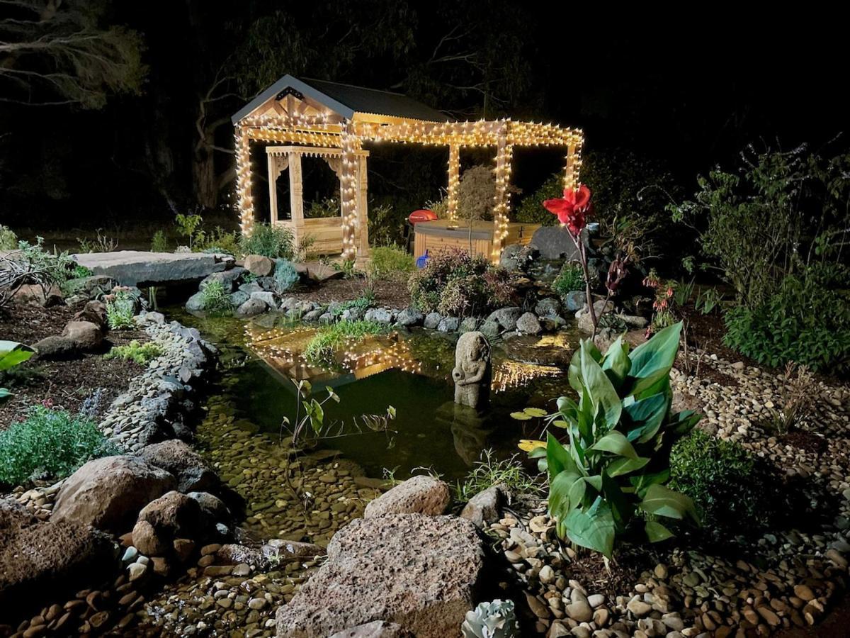 The Temple - Country Farm Retreat Villa Launching Place Luaran gambar