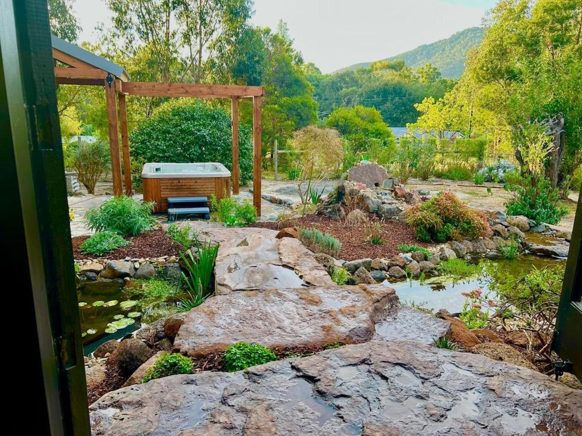 The Temple - Country Farm Retreat Villa Launching Place Luaran gambar