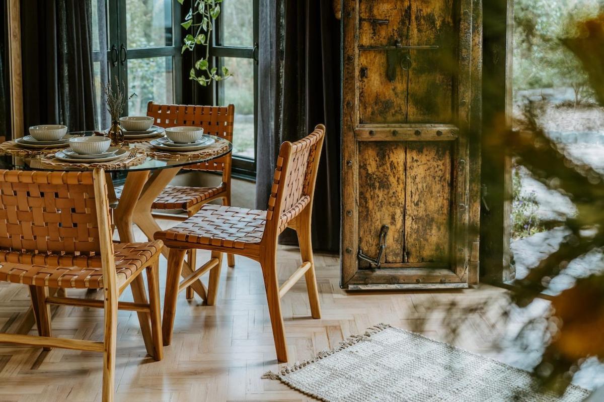 The Temple - Country Farm Retreat Villa Launching Place Luaran gambar