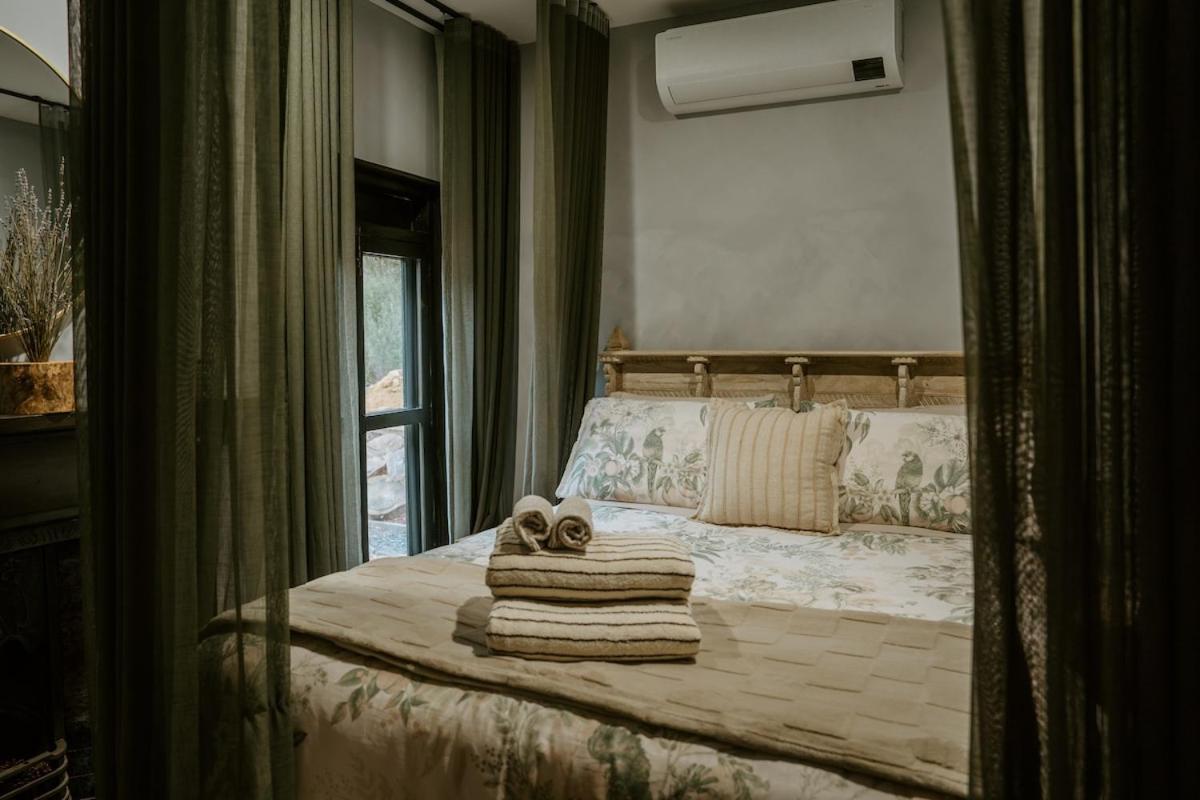 The Temple - Country Farm Retreat Villa Launching Place Luaran gambar