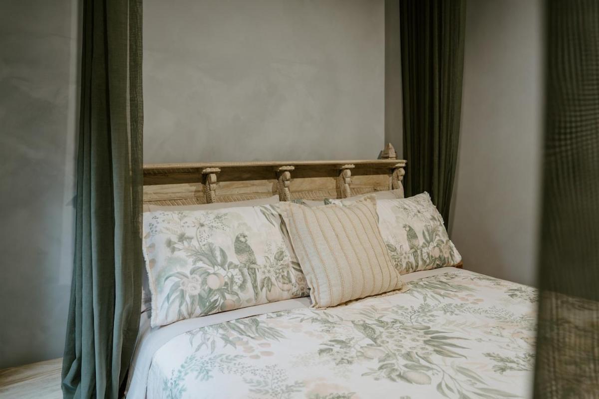 The Temple - Country Farm Retreat Villa Launching Place Luaran gambar