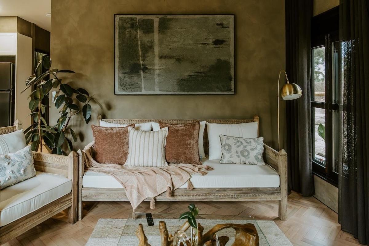 The Temple - Country Farm Retreat Villa Launching Place Luaran gambar