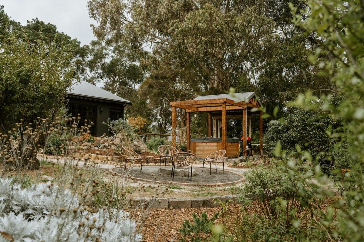 The Temple - Country Farm Retreat Villa Launching Place Luaran gambar