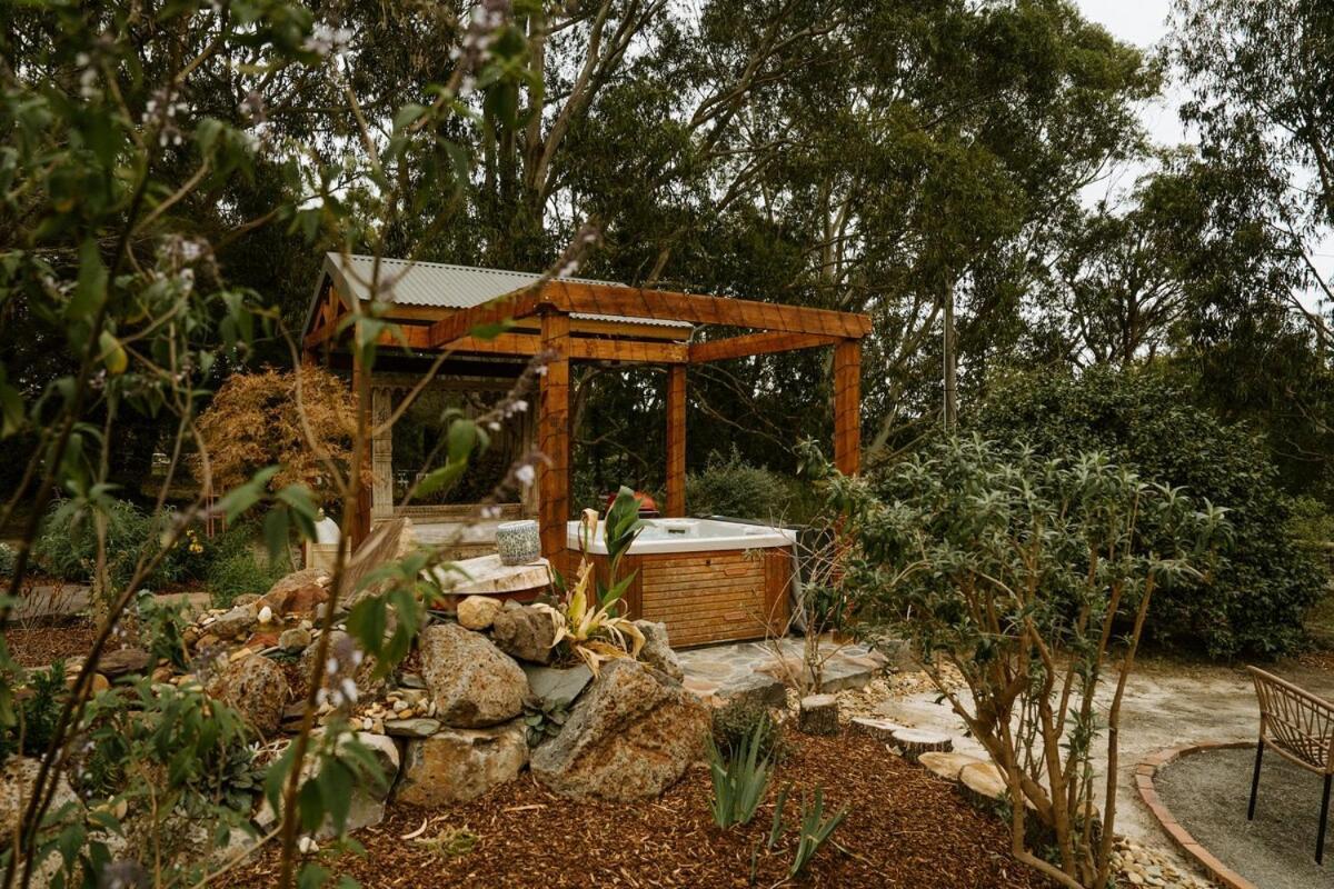 The Temple - Country Farm Retreat Villa Launching Place Luaran gambar